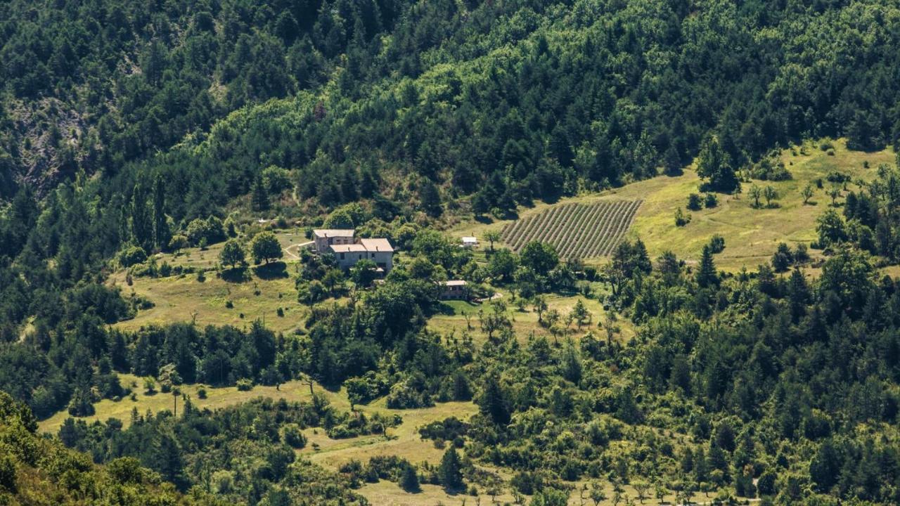 Bed and Breakfast Entre Terre Et Ciel Remuzat Экстерьер фото